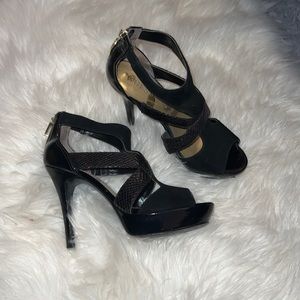 🧡GUESS Platform Heels🧡
